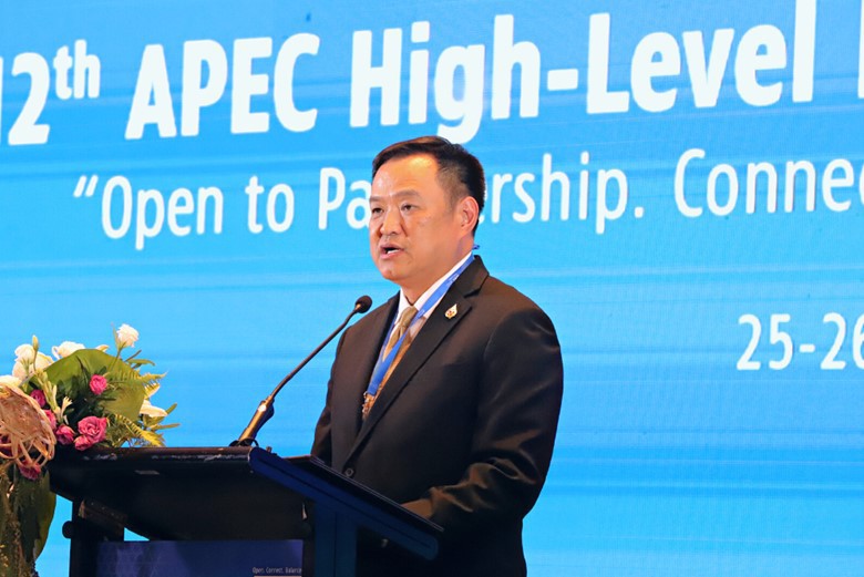APEC 討論在公共衛生與經濟間尋求平衡